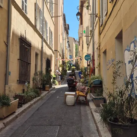 Au Coeur Du Panier Avec Terrasse 2 A 4 Personnes Climatisation Apartamento Marsella